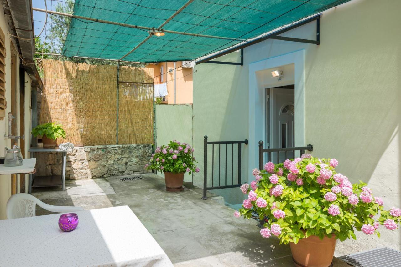 Petite Apartment สปลิท ภายนอก รูปภาพ